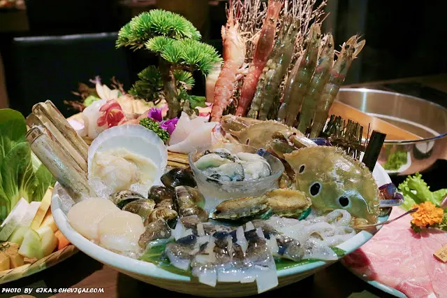台中火鍋│青森鍋物＊超澎派生猛海鮮讓人看傻了眼！質感鍋物菜單全新大改版～