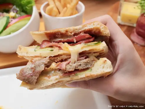 台中北區│Rice&Shine 米閃早午餐＊在透明玻璃屋與溫室裡吃早餐也太夢幻！還有班馬夾餅香濃起司超勘西！