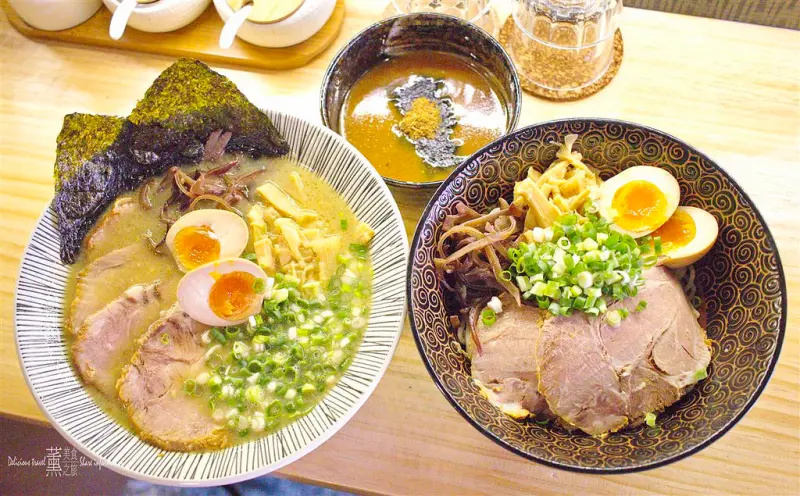 「台中烏日」狸匠豚骨拉麵-明道中學旁日式拉麵!讓人驚豔濃郁豚骨湯底,大塊銷魂叉燒肉,鮮味濃郁的魚介沾麵!12小時大骨熬製每日限量80碗!高CP值好吃推薦令人回味!