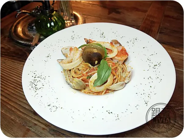 美食。餐廳│ 台北大安區 國父紀念館捷運站 國父紀念館餐酒館 Greedy Bistronomy Cafe 餐酒·咖啡 調酒/創意料理/氣氛好餐廳  ❤跟著Livia享受人生❤