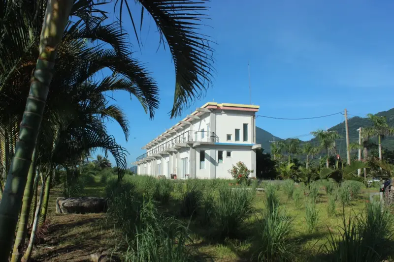 觀日出曙光超大房間的好客民宿：【丁一的家】