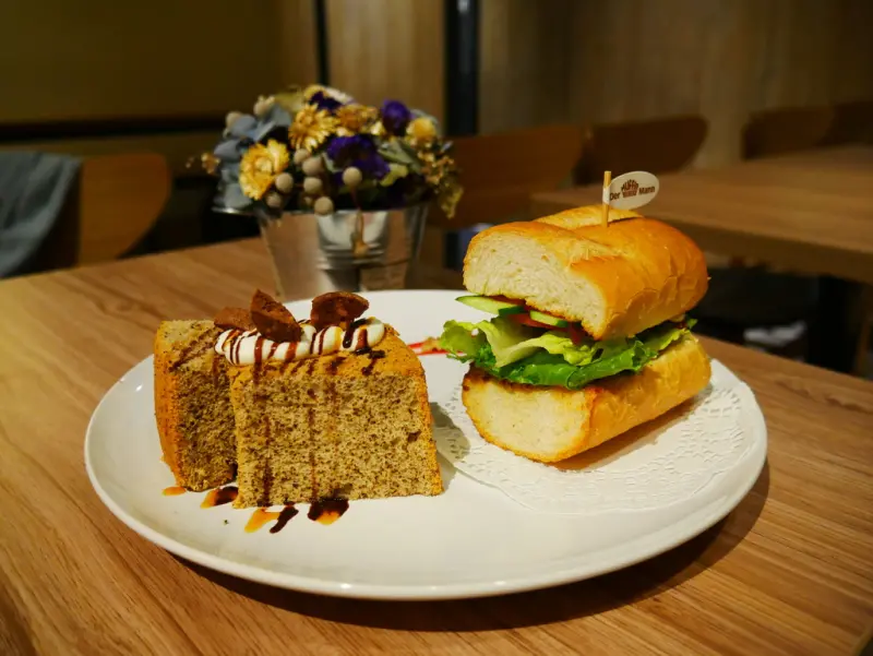 【Angelas日嚐】簡單美味的下午茶簡餐，多種口味馬芬專賣，捷運行天宮站【德滿芬專門店Der Muffin Man】