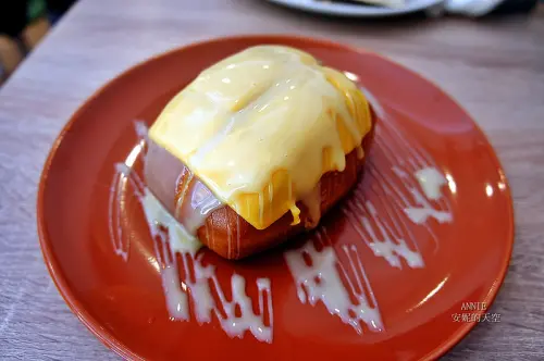 [中和早餐]  FOOD LIFE福來早餐  原本是為了肉蛋吐司而來 最後愛上起士煉乳炸饅頭 鄰近中和環球百貨  