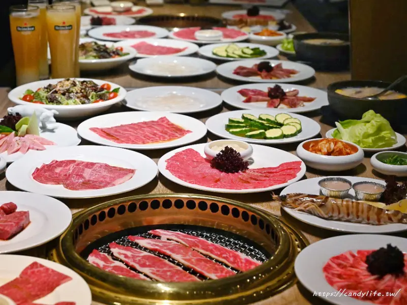 屋馬燒肉│沒訂位吃不到的燒肉店，傳說中的台中燒肉你吃過了嗎～