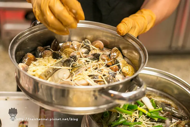 積海鮮成塔。武聖路。疊出好滋味的蒸氣海鮮桑拿鍋