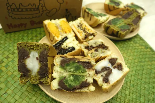 背背客食Backpackers‧能傳情說愛印字的車輪餅，吃出環遊世界的包餡熱蛋糕呀!!!