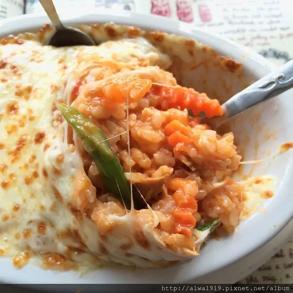 【竹北美食週記】超平價！口味比餐廳更濃厚，老闆怕出名的吉米老爹義大利麵。香甜金瓜濃湯，口味醇厚甘甜！大推薦！        
      