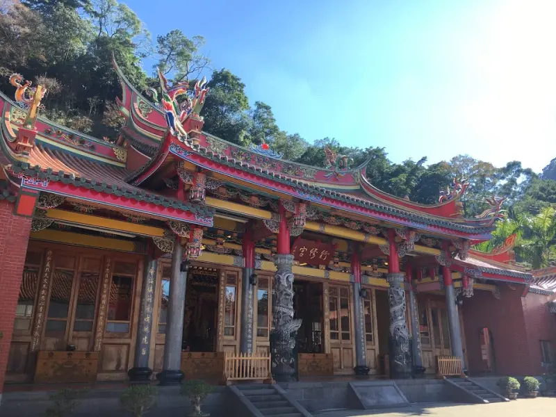 [新北x三峽]行修宮新春參拜＆必吃老店黃大溪豆干