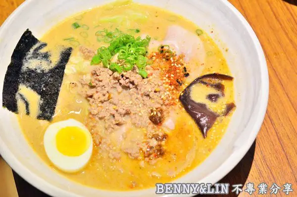 [宜蘭美食]鄰近羅東夜市拉麵專賣店，濃郁湯頭選擇多樣性 -- 龍吟拉麵(宜蘭美食、羅東夜市附近美食、宜蘭拉麵專賣店、宜蘭平價美食)