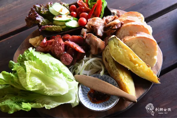 【阿里山美食】千辛萬苦翻山越嶺就只為吃來吉部落的『HANA廚房』