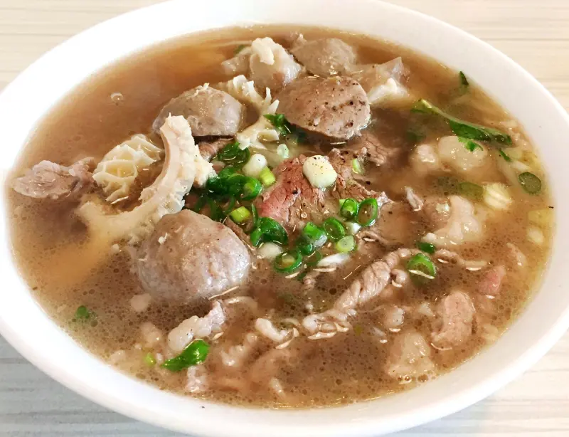 新越越南麵食館              