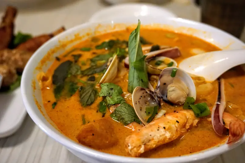 【台北 新越越南麵食館 。道地越式料理／台北信義區美食／捷運站必吃美食】信義區