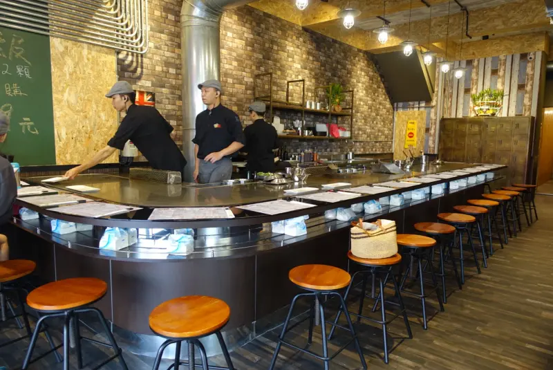 【食記】台中南區｜金燄鐵板燒，道道都驚豔！調味清淡自然、食材新鮮味美，平價也能好滿足！