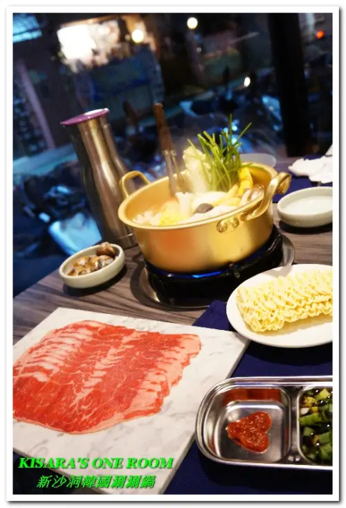 東區韓式料理．特色牛大骨泡菜湯頭VS清雞湯的美味──新沙洞韓國涮涮鍋        
      