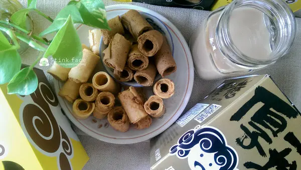 台南美食│丹莉蛋捲。一口接一口的香酥脆小零嘴