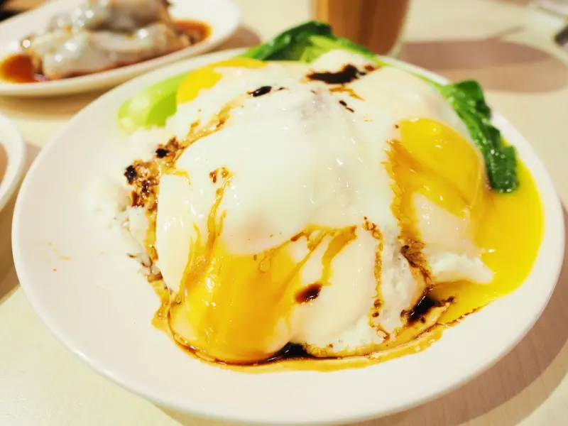 台北大同港式．茗香園冰室｜流沙西多士超逼人！叫座不叫好的三眼仔豬排飯/捷運中山站茶餐廳(菜單)