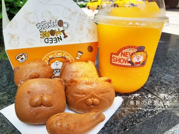 【台中】白爛貓攻佔新光三越啦，為配合電影宣傳快閃台中，不只有........