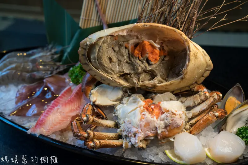 昭日堂鍋煮|台中燒肉名店另一新作！特色鍋暖心美味登場，四種精熬高湯，頂級食材搭配。