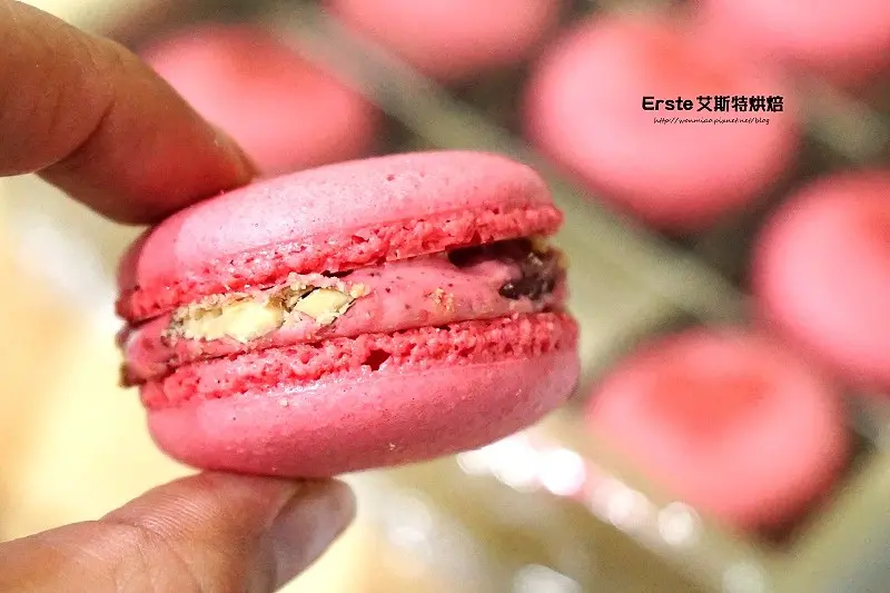 捷運大安森林公園站美食  Erste艾斯特烘焙 ✿✿ 麵包 / 甜點 / 蛋糕 / 手工餅乾 / 下午茶 / 糕餅 / 伴手禮 / 年節送禮 推薦