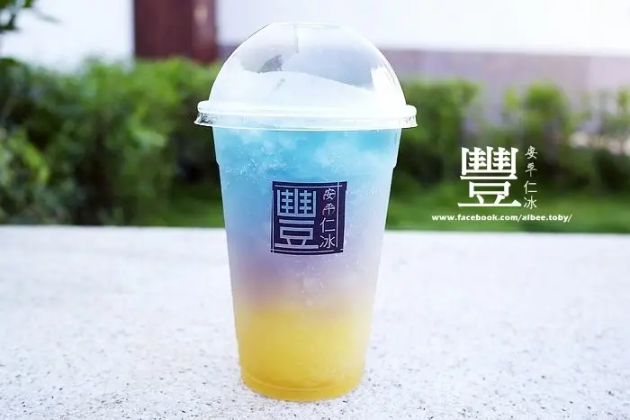 台南 安平區 百香蝶戀瘋雪泥，漸層顏色好美呀!『安平豐仁冰』