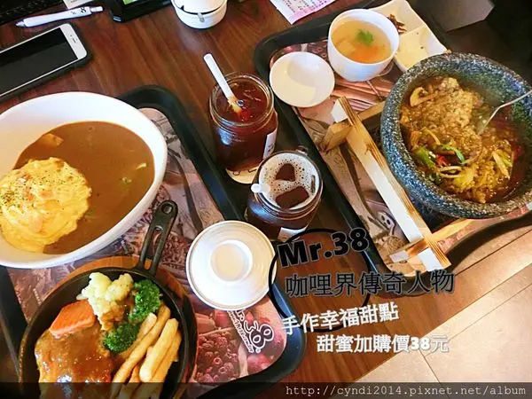 【台中西屯】Mr38.咖哩界傳奇人物 逢甲必吃超人氣淋上純麥威士忌的黑咖哩牛肋石鍋拌飯 好美味阿!