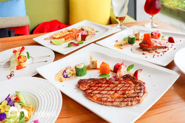 【宜蘭美食】日光私廚｜冬山河畔私廚料理饗宴！頂級牛排櫻桃鴨下午茶甜點咖啡        
      