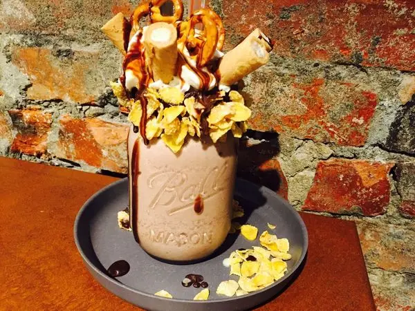 捷運中山站✿棧 F-U Kitchen 直火廚房✿ 直接在面前放火的被火紋身的豬! 還有超澎湃瘋狂奶昔~