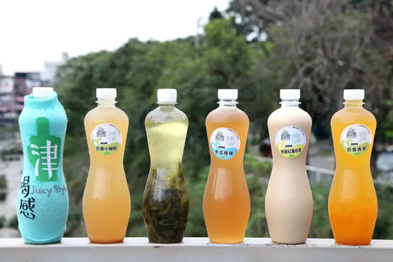 【台南中西區-美食】芯芯要去【吾唐】~冷泡高山青茶專賣店。基玉促搭。津喝感