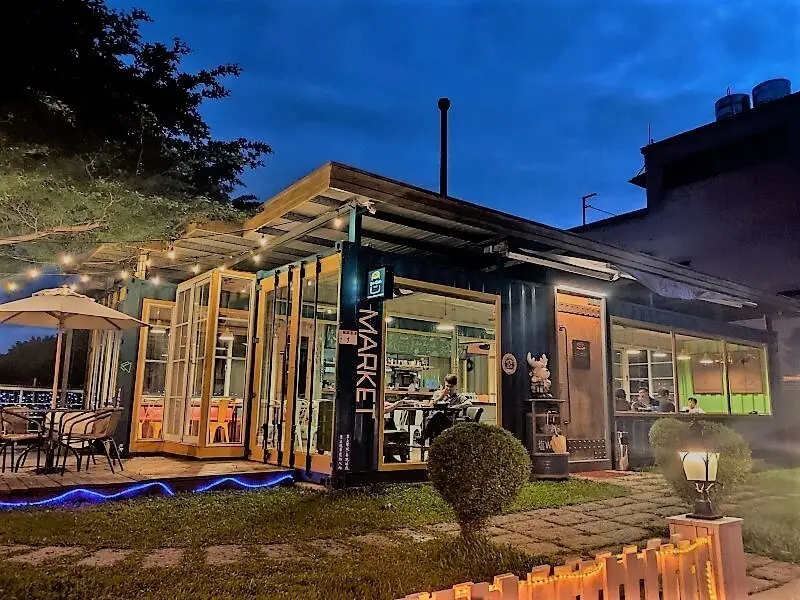 桃園中壢-塩way義式餐坊/崁頂路貨櫃屋餐廳 - 潔絲蜜愛生活