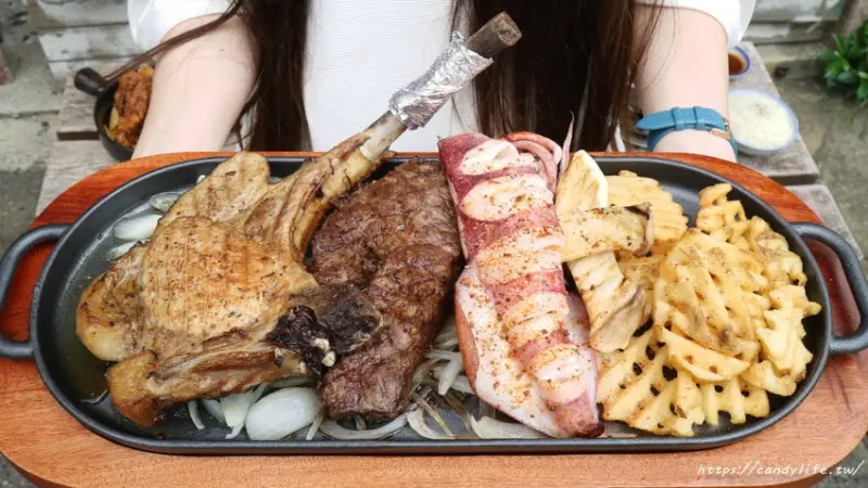 逢甲人氣美食│一點也不隨便的隨便義大利麵，豪華排餐霸氣登場～量多就是狂！