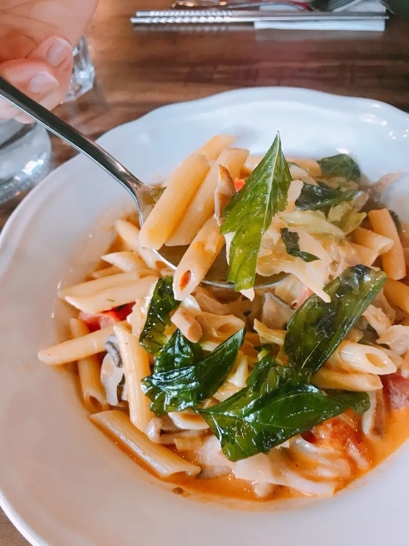 【偽グルメ】宜蘭鹿野苑|清新氛圍適合情侶約會的蔬食餐廳~還好有訂位