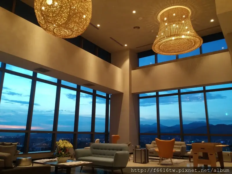 台北松山  amba松山意舍酒店 101 基隆河 醉人美景開賣啦（大廳篇）