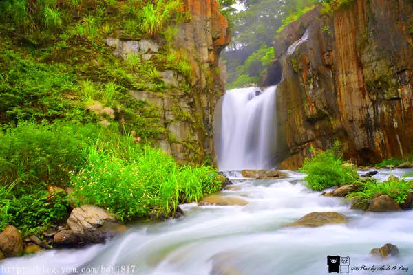 【南投。仁愛】夢谷瀑布。南豐村眉溪溪谷。賞蝶聖地。壯麗夢谷瀑布。南投埔里夢幻景點