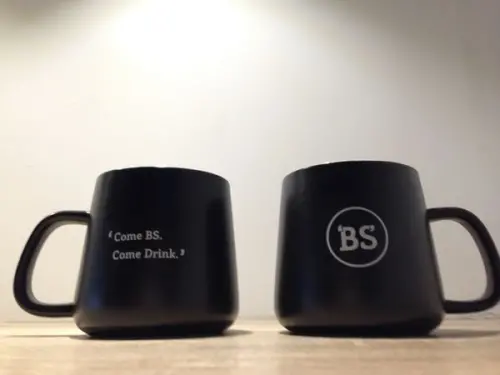 [ 台北 ] BS and Drink - 港墘 內科裡的黑白分明個性咖啡館
