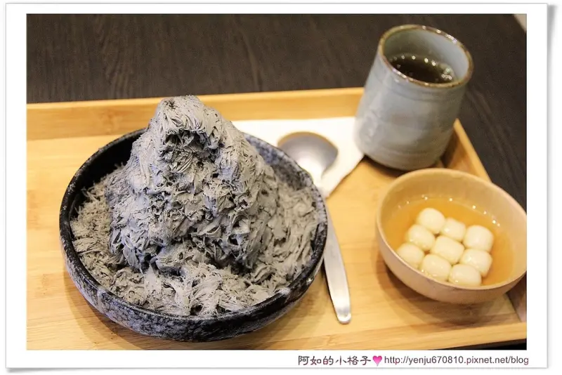 在老屋內享用香濃雪片冰~岩雪 雪片の冰