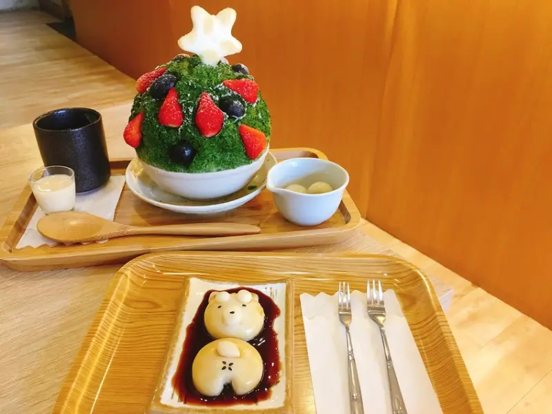 《高雄❤️前鎮》冰屋-高雄美食前鎮店，最佳造型＆聖誕節必吃冰品「我一個人，但我想過聖誕節」🎄