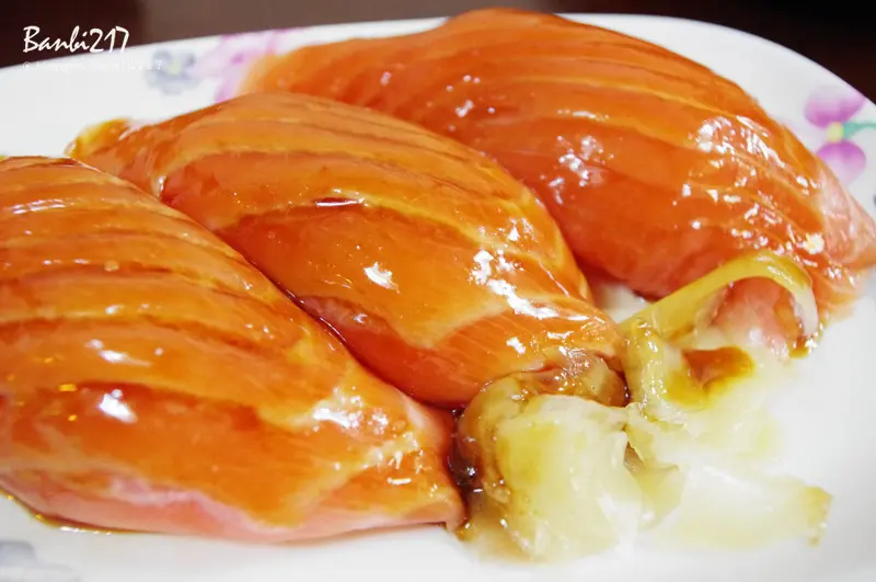 三味食堂 超大的鮭魚生魚片握壽司 (台北西門町/萬華平價日本料理)