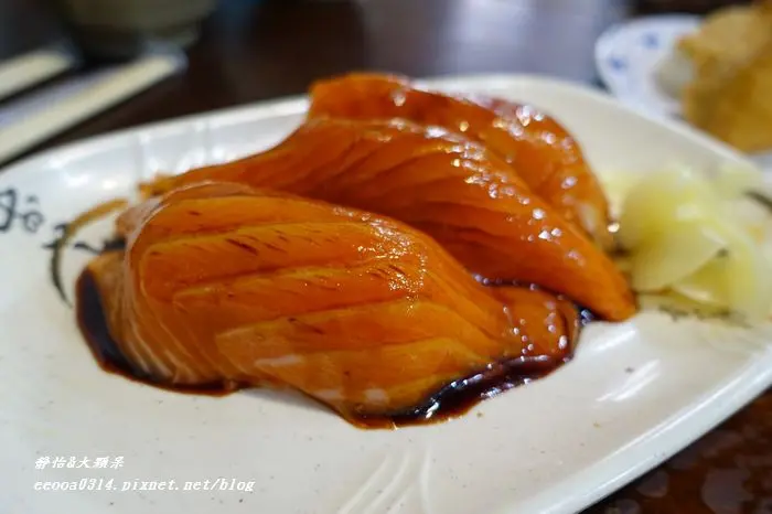 【台北萬華】三味食堂日式料理♥特大號的生魚片握壽司~超滿足!!