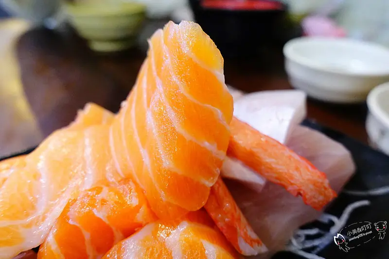 【西門日式】三味食堂‧超大厚切鮭魚生魚片！CP值爆表的生魚片、握壽司 in 西門町/捷運西門站/龍山寺