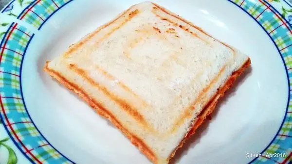 「扶旺號鐵板土司」南港店新開幕 --- 燒燒麻糬熱壓土司與決明子茶