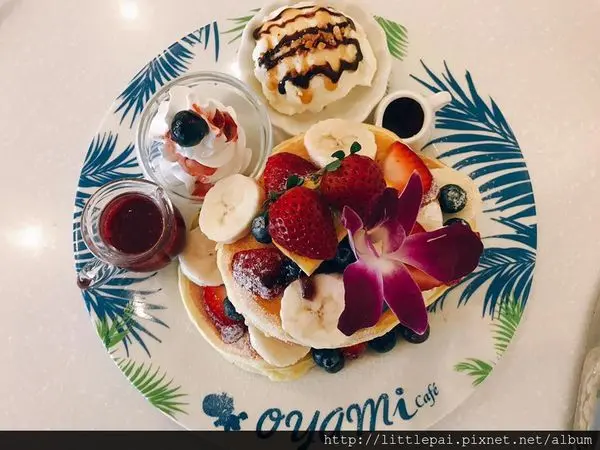 [板橋 X 美食]Oyami板橋新埔店 / 下午茶 / 義大利麵  / 鬆餅樣樣好吃又吸睛啊!