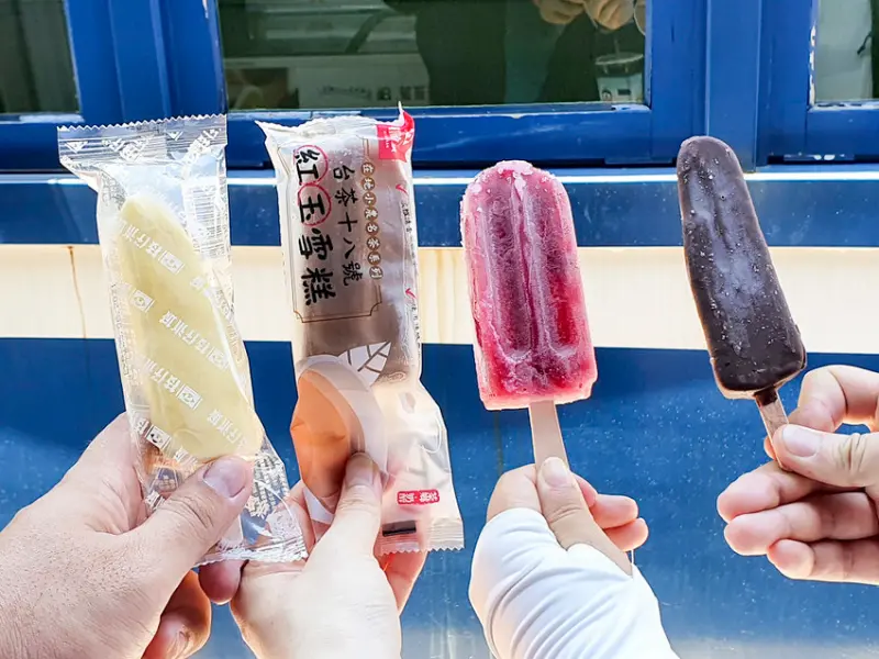 【旗山景點】旗山車站-糖鐵故事館 VR實境體驗 感受搭蒸汽火車的樂趣 伴手禮/便當/冰棒