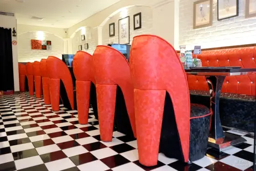 閏蜜餐廳. 捷運大坪林站▋坐在高跟鞋上享受平價又美味義式料理，吸睛程度破表(文末用餐小禮物)