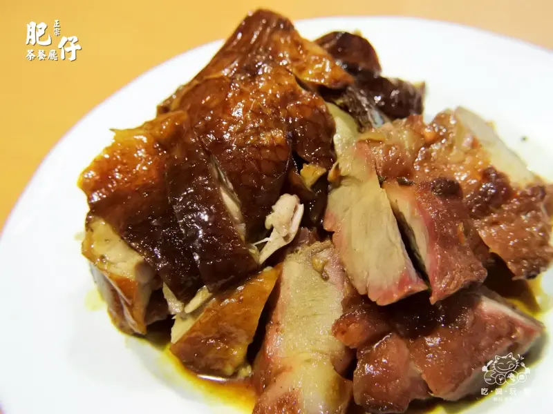 《美食推薦》【新北林口】正宗肥仔茶餐廳(林口店)。 林口三井outlet周邊美食 新開幕超人氣平價港式飲茶餐廳 超推豬扒堡 燒臘雙拼 起司滑雞煲飯 林口必吃排隊美食推薦(文末贈獎)