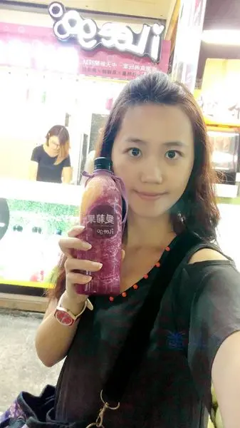 【飲品】逛夜市也要健康又好喝，愛莉果慕斯纖果粒@逢甲夜市