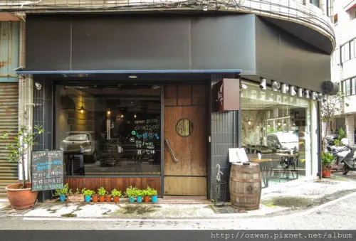 [吃喝]一起航向偉大的航道～Místo Cafe。