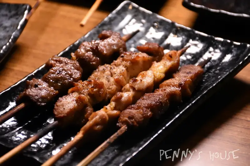 【台北】柒串燒屋-輔大店 - 宵夜/串燒/平價燒烤/外帶/球賽轉播(捷運輔大站/輔大美食/食尚玩家推薦)
