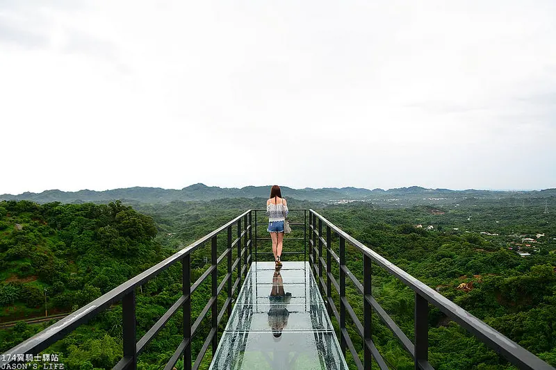【台南│景點】採預約制入場，台南東山的另一處秘境，透明地板空中步道，當一秒鳥人吧!!。174翼騎士驛站
