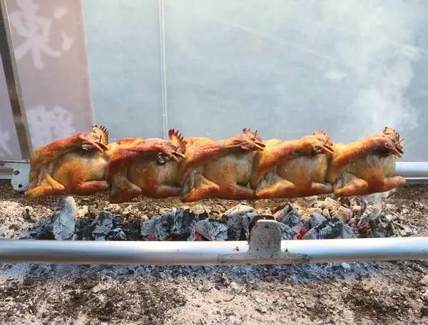 屏東 佳冬。林俊逸的鋼管雞，烤雞專家 x 路經墾丁必吃美食