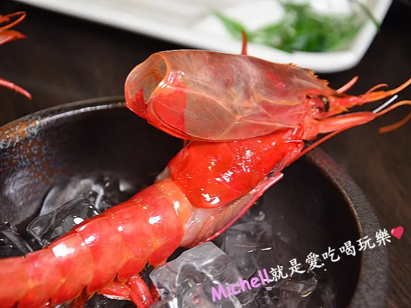 ❤️ 美食❤️ 板橋府中站-煽烏賊燒烤居酒屋--生食天使紅蝦、胭脂蝦，進口大生蠔.....尚青的迪這啦!!!適合三五好友一起度過歡樂的夜晚!!